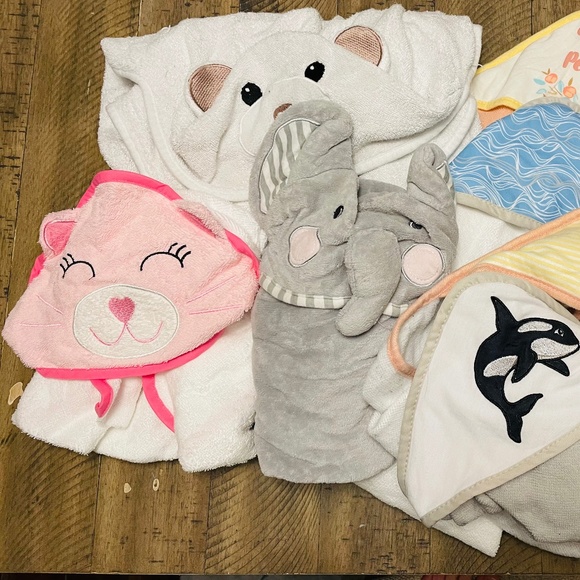 Baby Towels-Indigo books - Picture 2 of 2